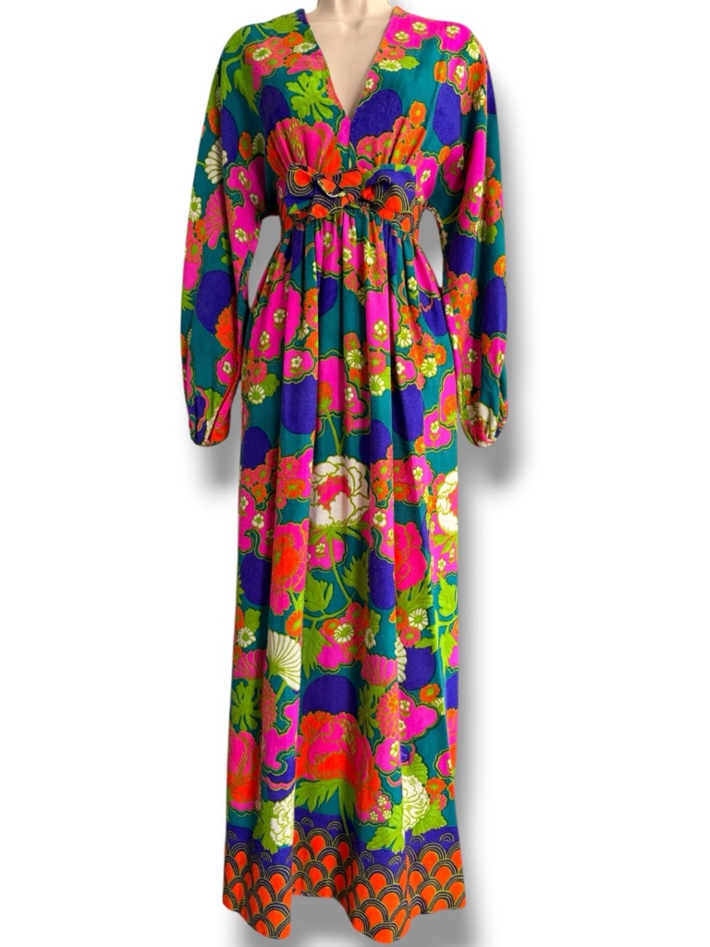 Kamehameha Vintage 70s Hawaiian Maxi Dress Vibrant Size 10 *RARE FIND*